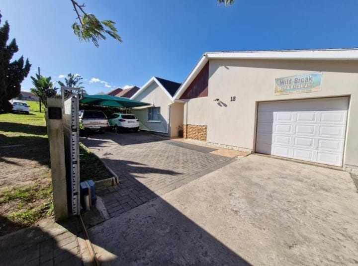 5 Bedroom Property for Sale in Sunnyridge Eastern Cape